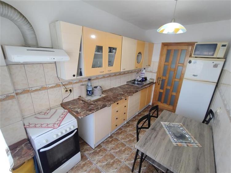 Oravita, Apt.4 Cam, 96mp , Zona Garii, Pret Negociabil - 3