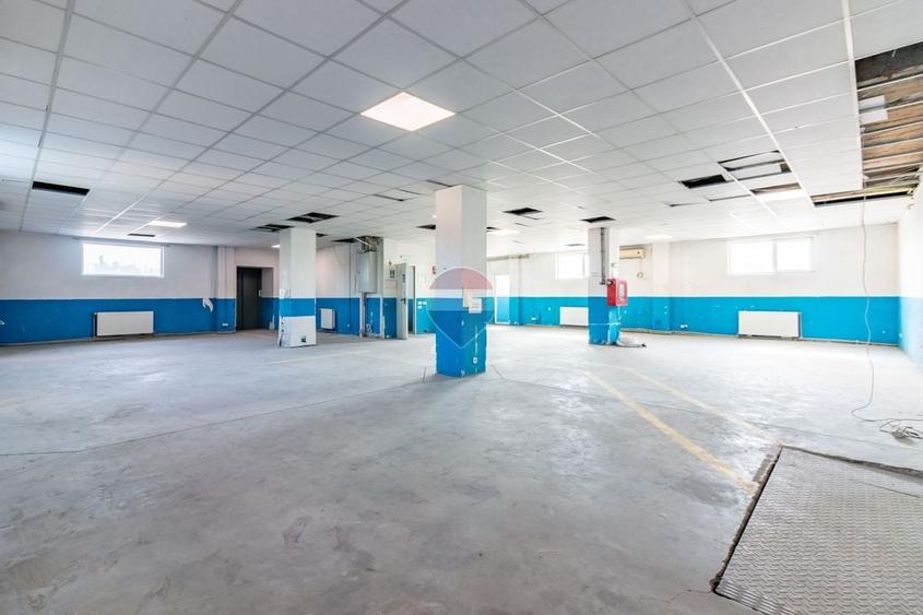 Spațiu industrial, de 1,550 mp, în Glina