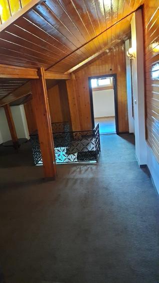 Casă cu 4 camere cu Canalizare în Banu Manta