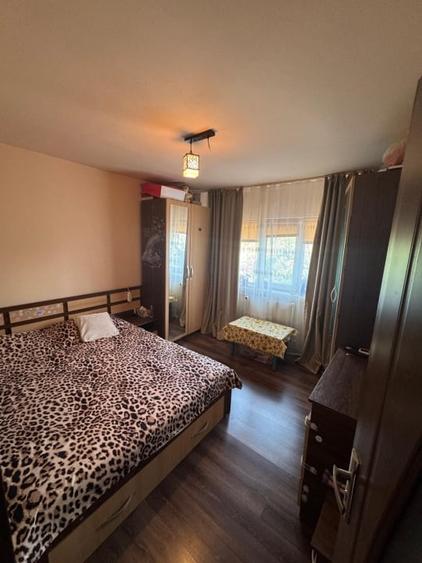 Apartament doua camere decomandat ,Brazda ,etaj 1 - 2
