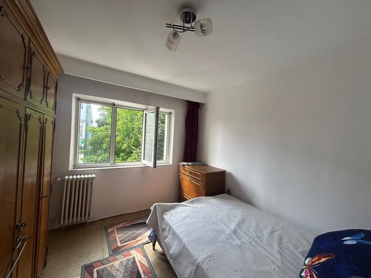 Apartament cu 2 camere decomandat în Trivale