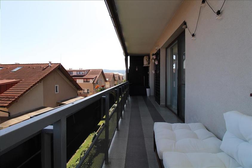 Apartament cu 2 camere semidecomandat în Bună Ziua