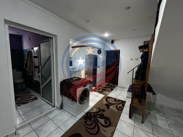 Casă cu 3 camere cu Canalizare în Cernele
