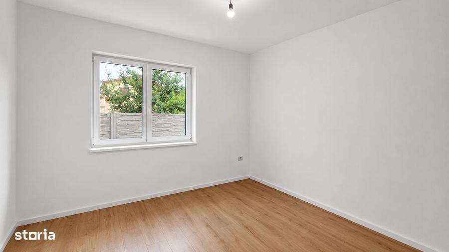 Casă cu 4 camere în Utvin