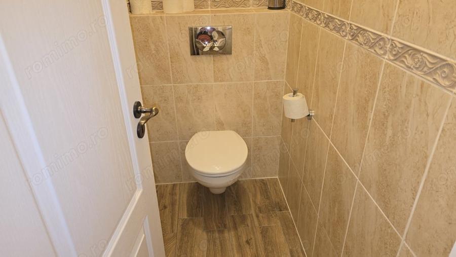 Spațiu comercial, de 120 mp, în Central