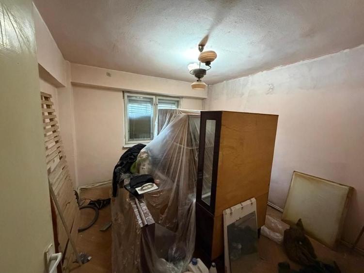 Apartament cu 3 camere, mobilat în Central