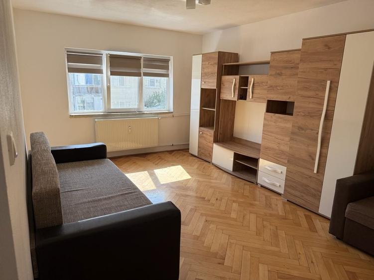 Apartament cu 2 camere decomandat în Micălaca