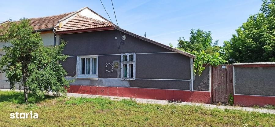 casa de demolat cu 942 mp teren in centrul comunei Periam - 4