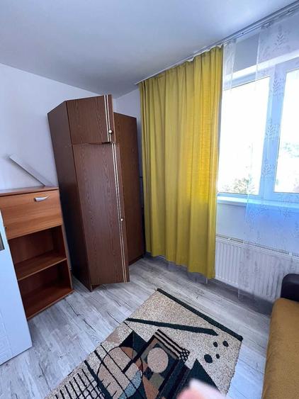 Apartament cu 2 camere nedecomandat în Decebal