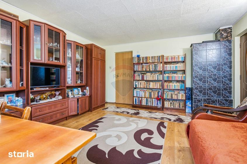 Casă cu 2 camere cu Teren 2093 Mp în Costuleni