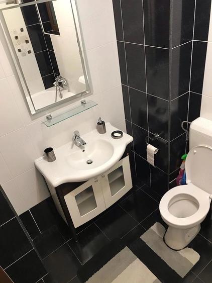 Apartament cu 2 camere semidecomandat în Berceni