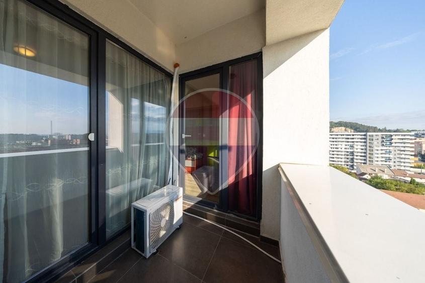 Apartament cu 2 camere semidecomandat, mobilat în Răcădău