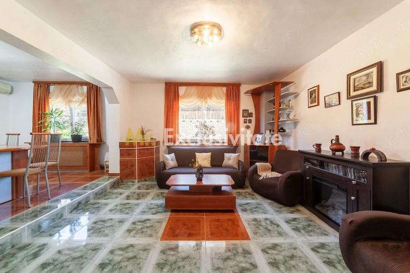 Casă cu 2 camere cu Teren 5000 Mp în Dârmănești