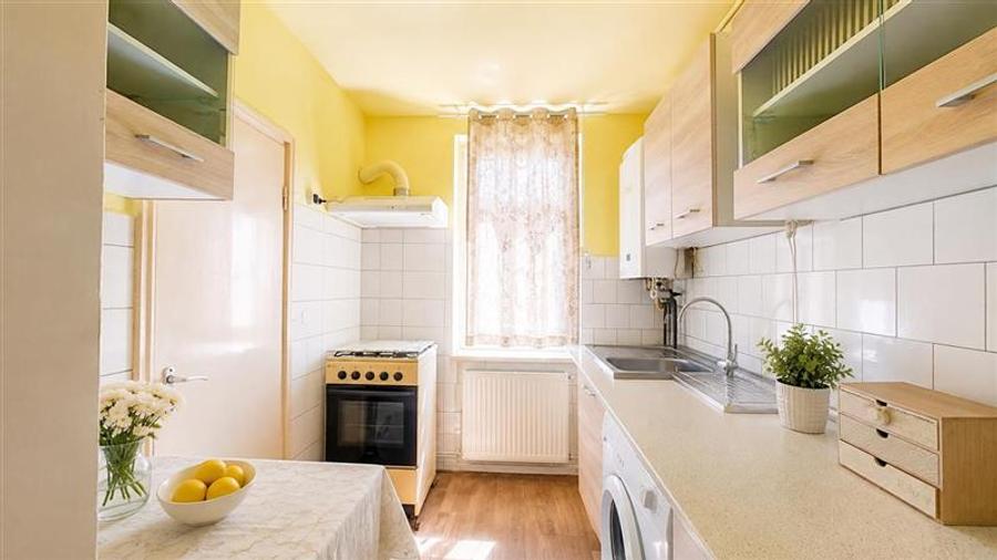 Apartament cu 2 camere semidecomandat în Astra