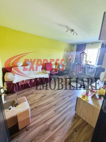 Apartament cu 3 camere decomandat, mobilat în Dristor