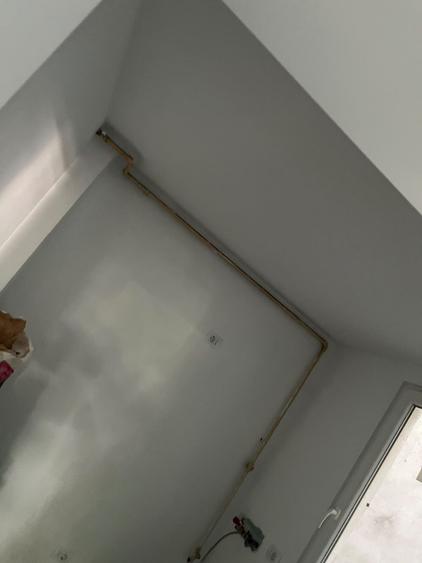 Apartament cu 3 camere decomandat în Valea Seacă