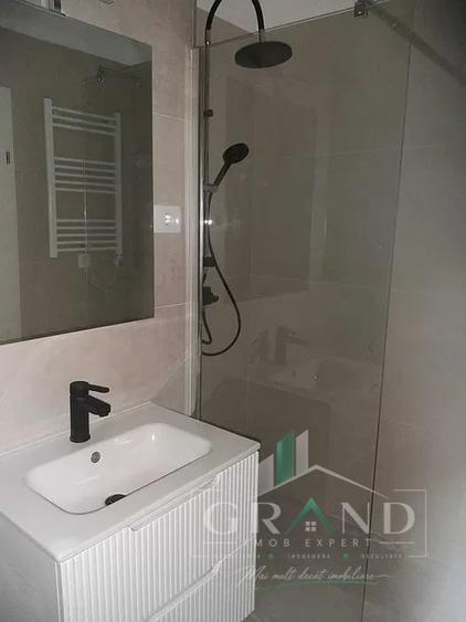 Apartament cu 2 camere semidecomandat, mobilat în Iris