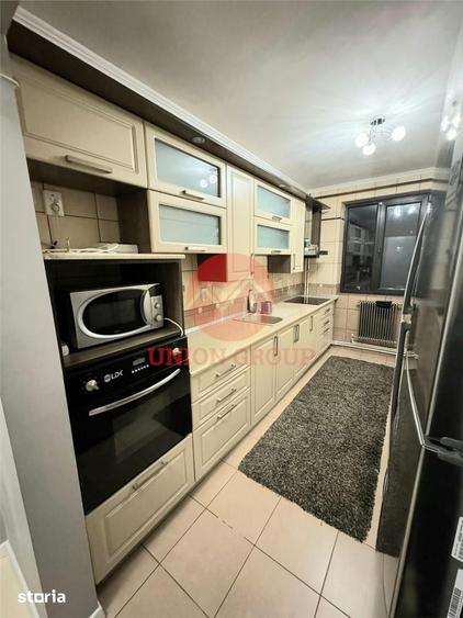 Apartament cu 4 camere în Tomis Nord