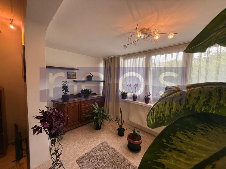 Apartament cu 4 camere în Berceni