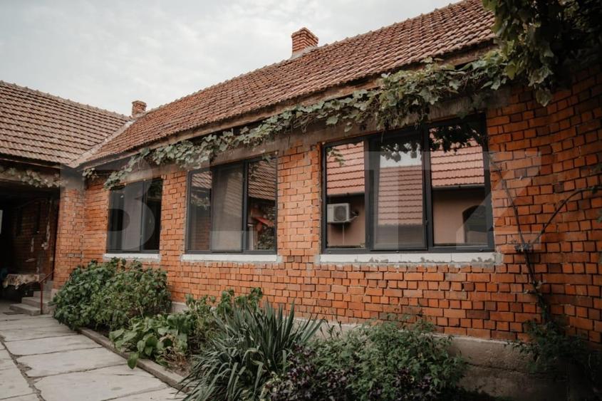 Casă individuală cu 5 camere cu Canalizare în Lugoj