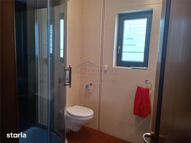 Casă cu 5 camere cu Teren 407 Mp în Șcheia