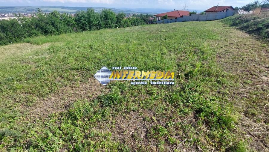 Teren Construcții intravilan de 1315 mp, în Cetate