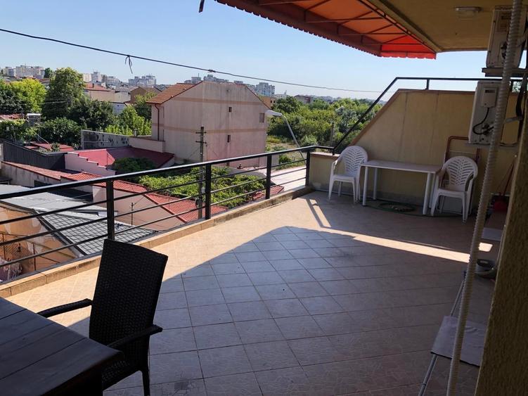 Casă cu 15 camere cu Canalizare în Delfinariu