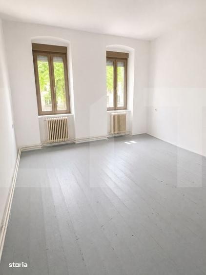 Casă cu 3 camere în Central