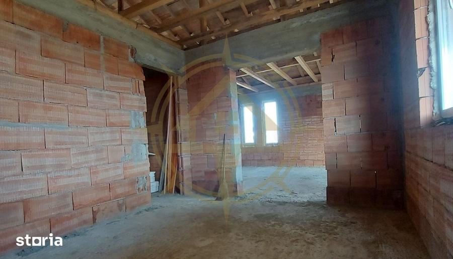 Casă cu 3 camere cu Teren 390 Mp în Crevedia
