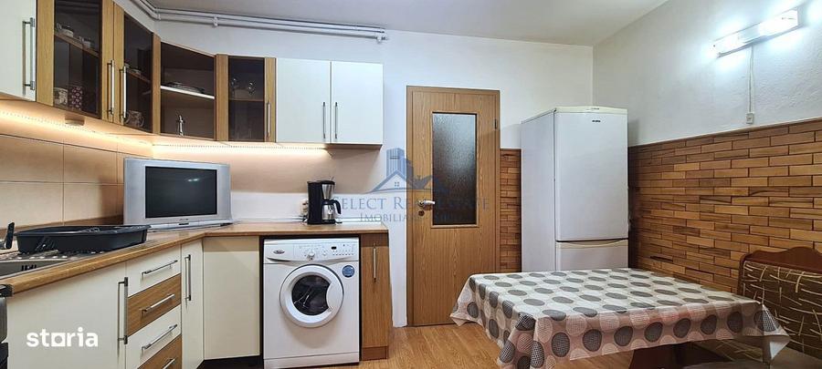 Apartament cu 3 camere decomandat, mobilat în Cedonia