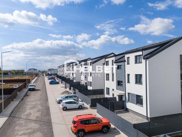 Apartament cu 3 camere semidecomandat în Sânpetru