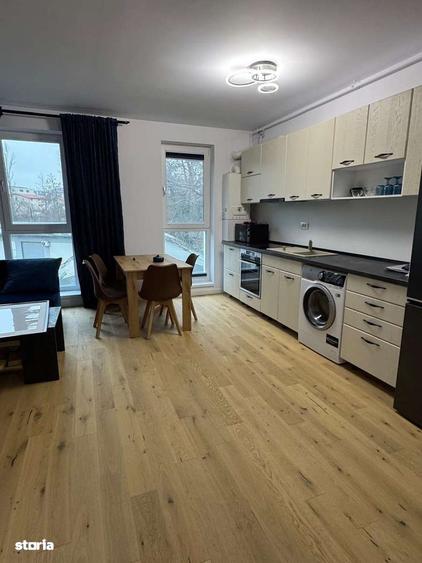 Apartament cu 3 camere în Crângași