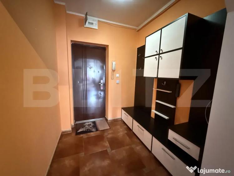 Apartament cu 2 camere semidecomandat, mobilat în Micro 17