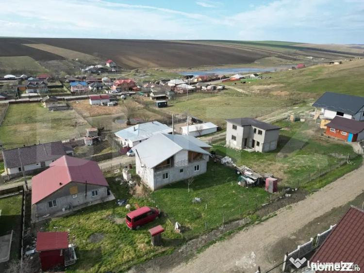 Casă cu 4 camere cu Teren 500 Mp în Central