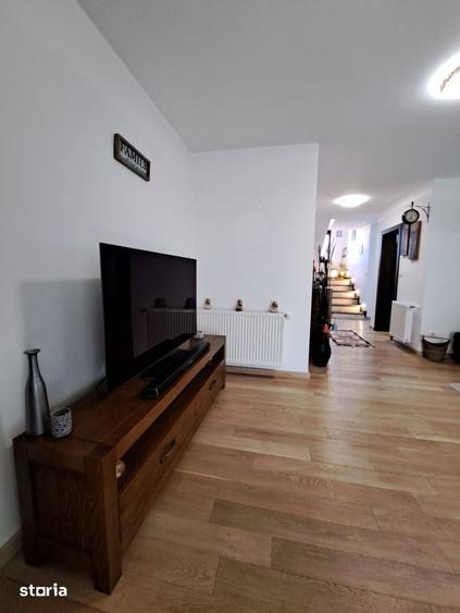 Casă cu 5 camere cu Teren 700 Mp în Tăuții-Măgherăuș