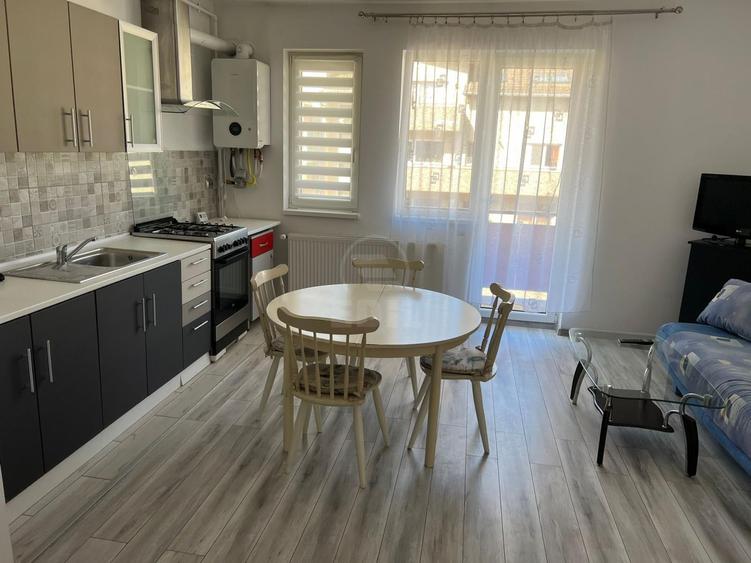 Apartament 3 camere semidecomandat zona Sesul de sus - 2