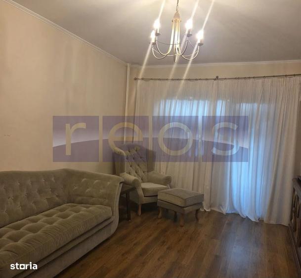 Apartament cu 3 camere decomandat în Dristor