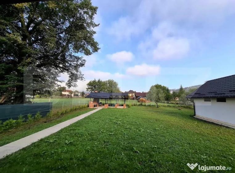 Casă cu 5 camere cu Teren 1349 Mp în Central