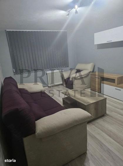 Apartament cu 3 camere decomandat, mobilat în Girocului