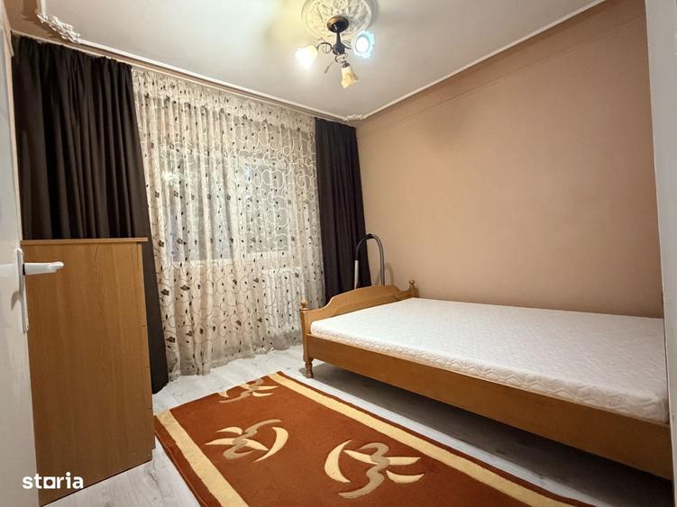 Apartament cu 3 camere decomandat în Alexandru cel Bun