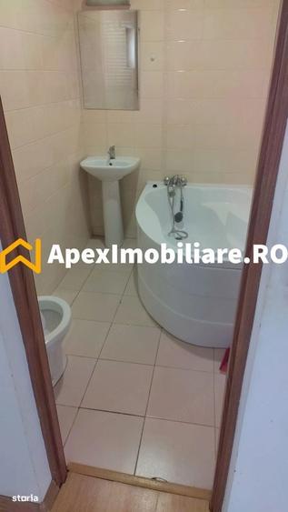 Apartament cu 2 camere decomandat în Victoriei