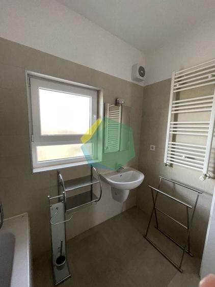 Apartament cu 2 camere decomandat, mobilat în Sud-Vest