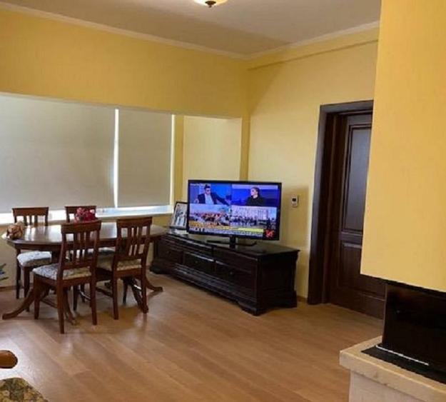 Apartament cu 4 camere decomandat în Grigorescu