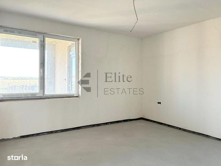Casă cu 4 camere cu Teren 500 Mp în Cihei