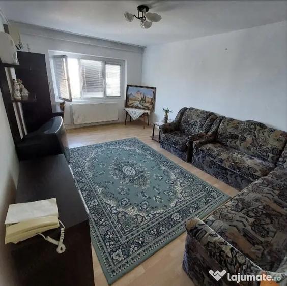 Apartament cu 3 camere decomandat, mobilat în Alfa