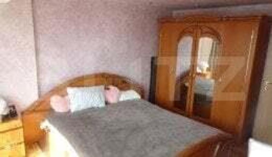Apartament cu 4 camere decomandat în 22 Decembrie