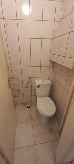 Apartament cu 3 camere decomandat în P-ța Universității
