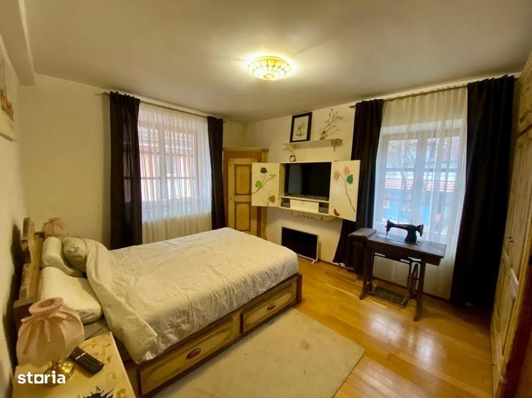 Casă cu 4 camere în Daia