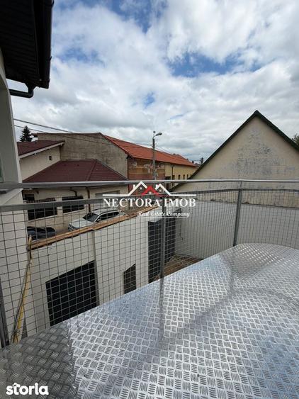 Casă cu 5 camere cu Teren 500 Mp în Sântandrei