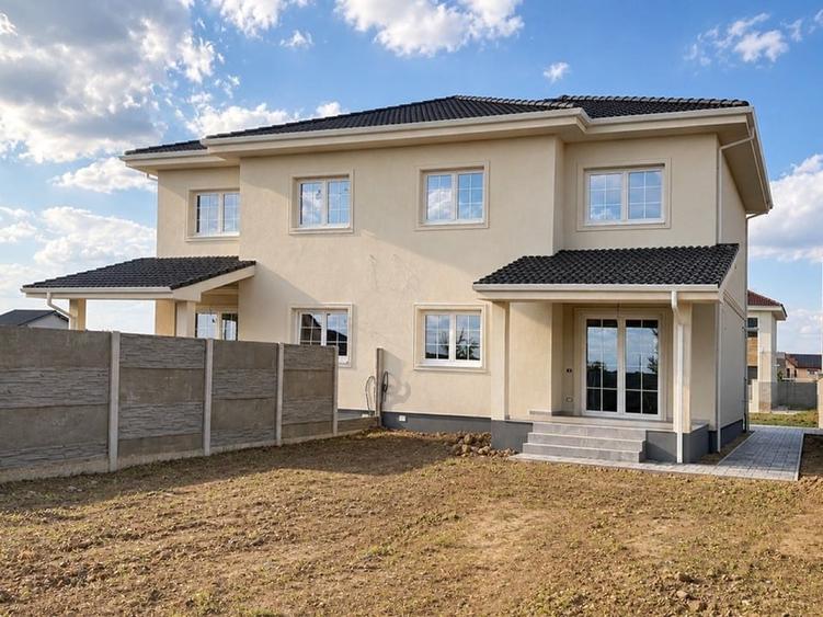 Duplex cu 4 camere cu Canalizare în Moșnița Veche